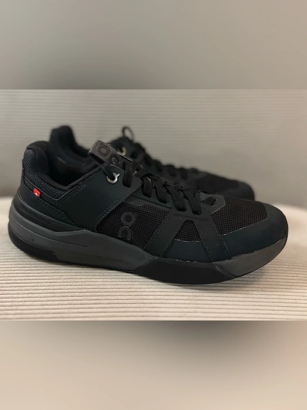 On Running The Roger Clubhouse Pro (Youth 4.5 / Women's 6) Black Eclipse